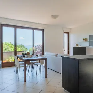By The Lake - Centro Storico Apartment Desenzano del Garda